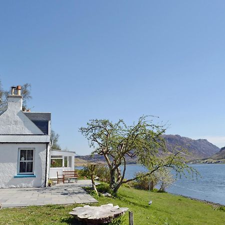 Loch Shore Cottage Dornie Kültér fotó