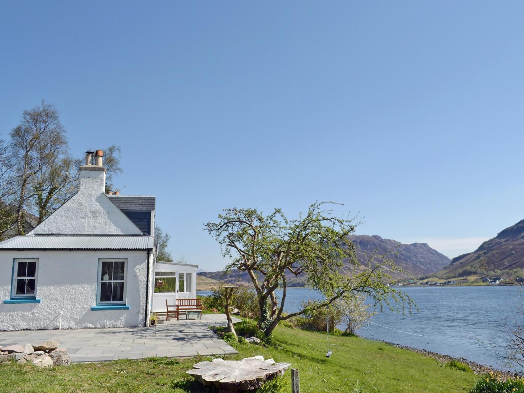 Loch Shore Cottage Dornie Kültér fotó