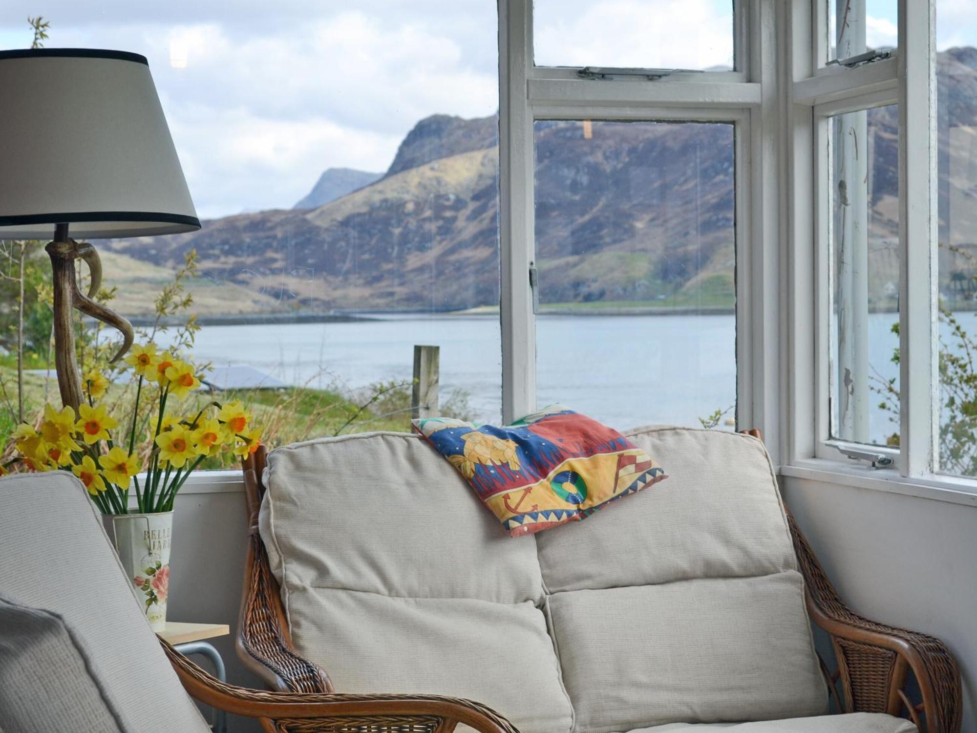 Loch Shore Cottage Dornie Kültér fotó